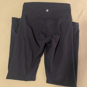 Navy Lululemon Wunder Train 25 inch leggings